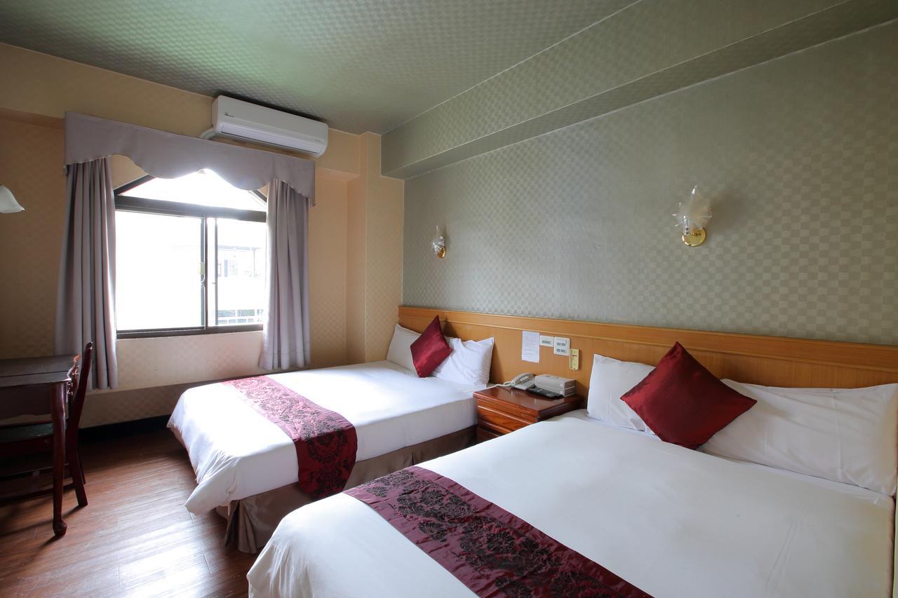 Chiayi Crown Hotel Eksteriør bilde