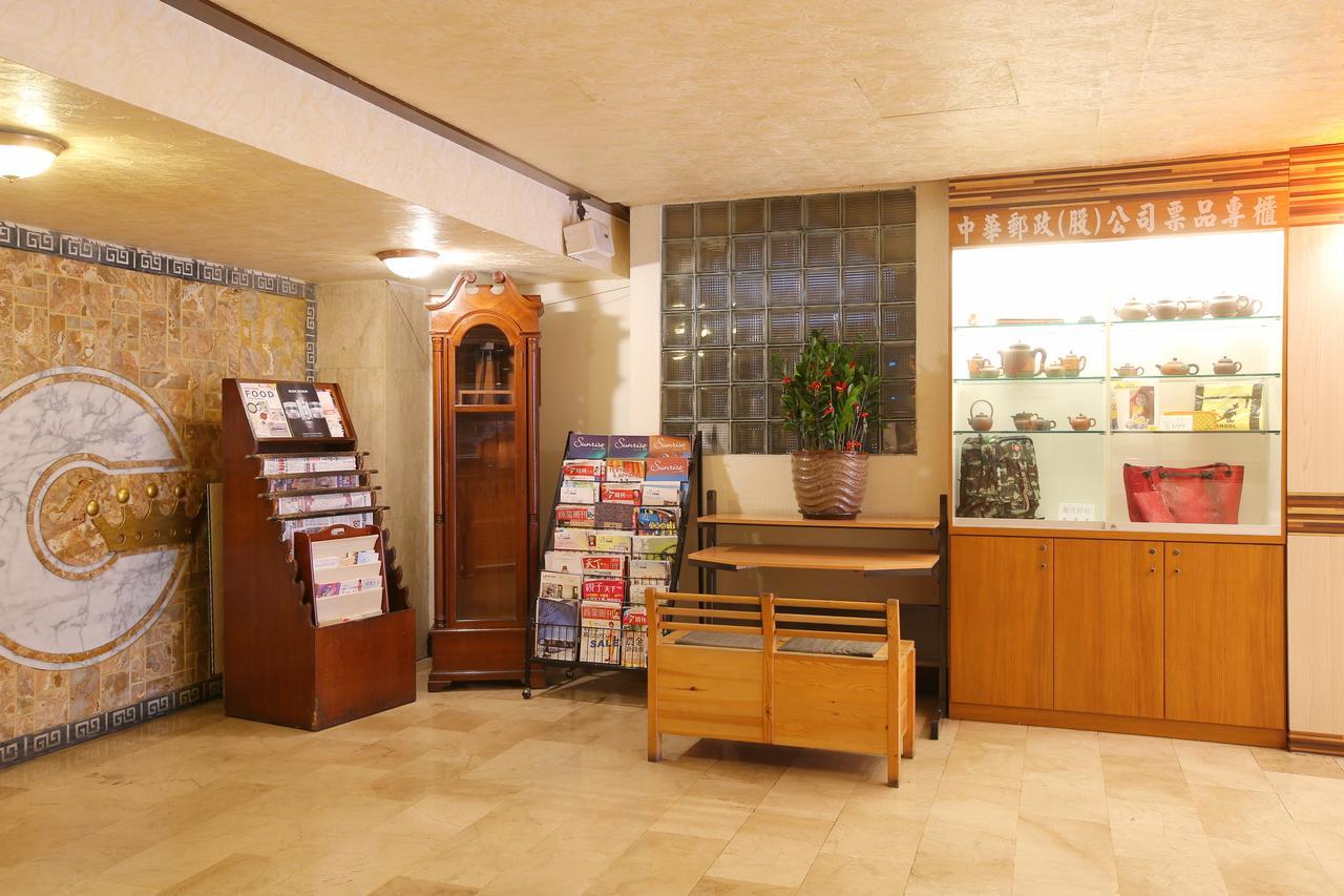 Chiayi Crown Hotel Eksteriør bilde