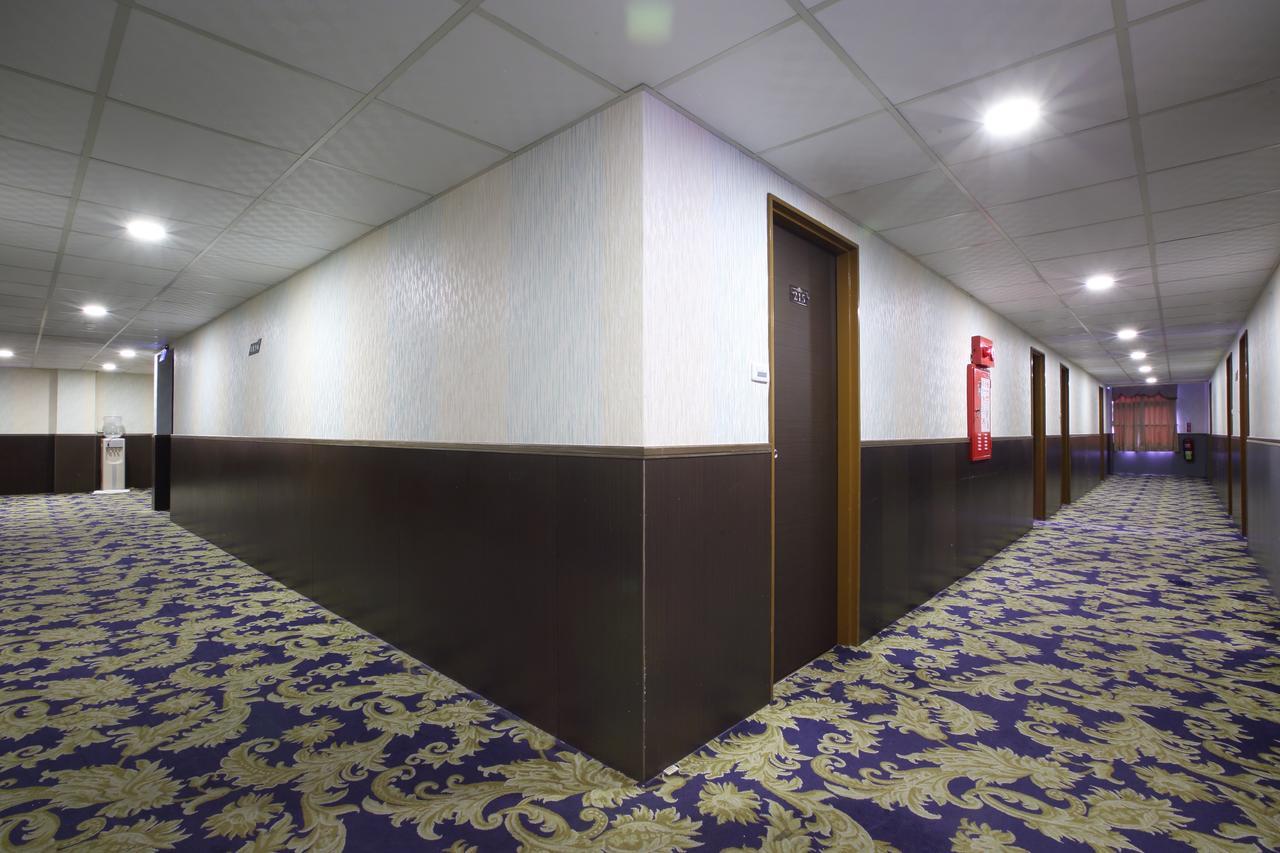 Chiayi Crown Hotel Eksteriør bilde