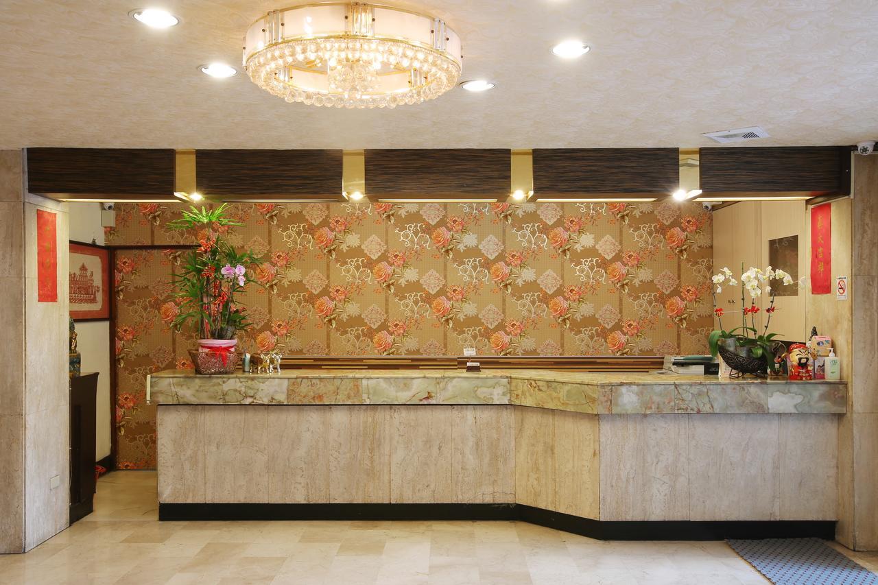Chiayi Crown Hotel Eksteriør bilde
